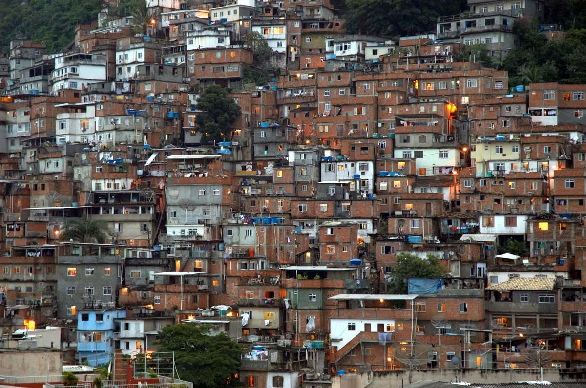 favela02