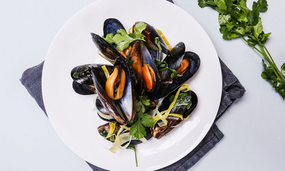 Delicious mussels in the dish